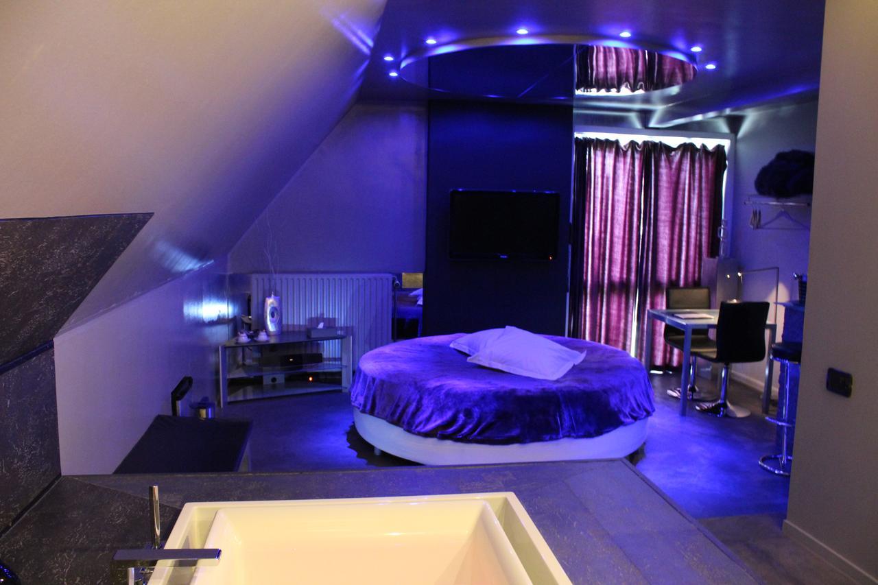 Bubble Lounge Hotel Hooglede Exteriör bild