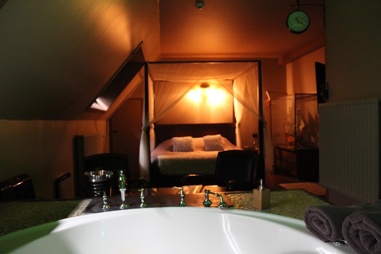 Bubble Lounge Hotel Hooglede Exteriör bild